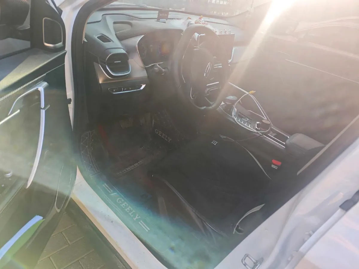 2023 Geely Coolray 1.5T 181HP L4 7DCT,autocango,china used car exporter,china ev exporter,chinese used car exporter,chinese used ev exporter