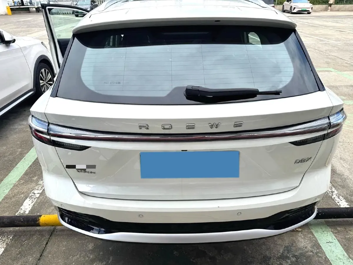 2024 Roewe D5X DMH 1.5T 150HP L4 2DHT PHEV 21.4KWH,autocango,china used car exporter,china ev exporter,chinese used car exporter,chinese used ev exporter
