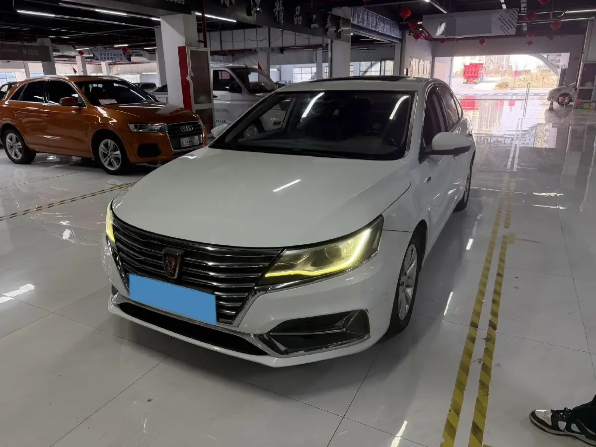 2017 Roewe i6 1.0T 125HP L3 2AT PHEV