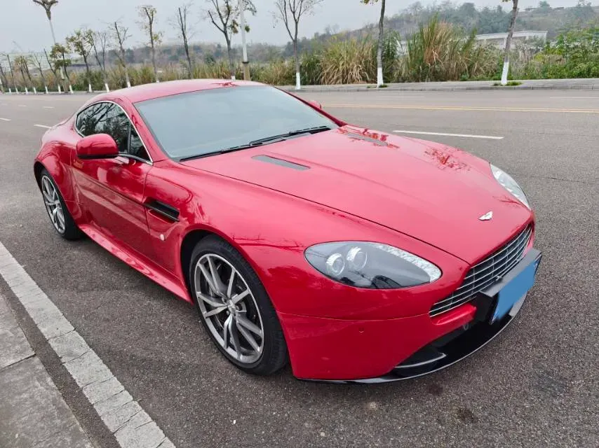 2012 Aston Martin V12 Vantage 6.0L 517HP V12 6MT,autocango,china used car exporter,china ev exporter,chinese used car exporter,chinese used ev exporter