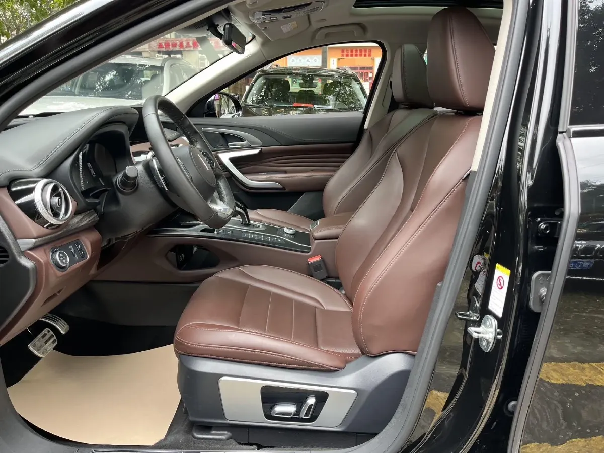 2020 WEY VV7 GT 2.0T 227HP L4 7DCT,autocango,china used car exporter,china ev exporter,chinese used car exporter,chinese used ev exporter