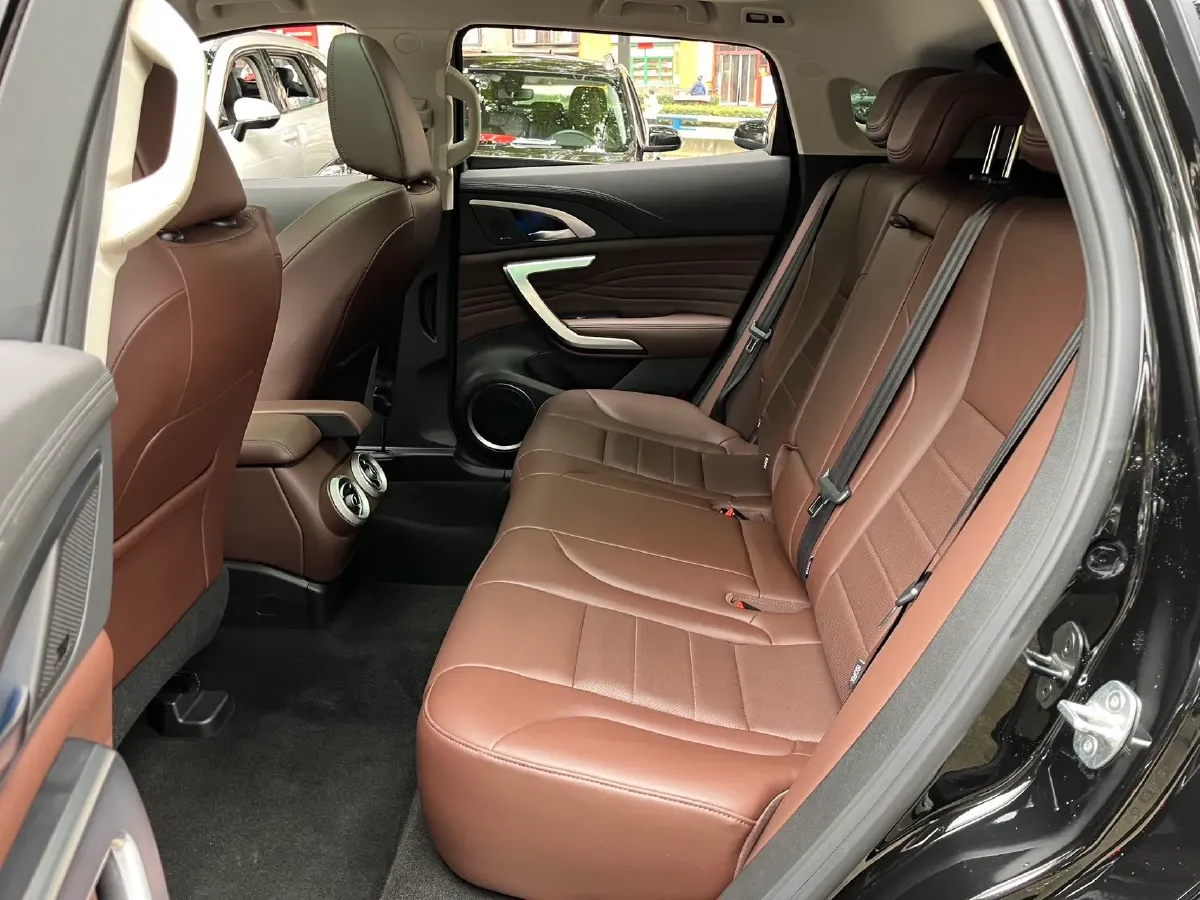 2020 WEY VV7 GT 2.0T 227HP L4 7DCT,autocango,china used car exporter,china ev exporter,chinese used car exporter,chinese used ev exporter