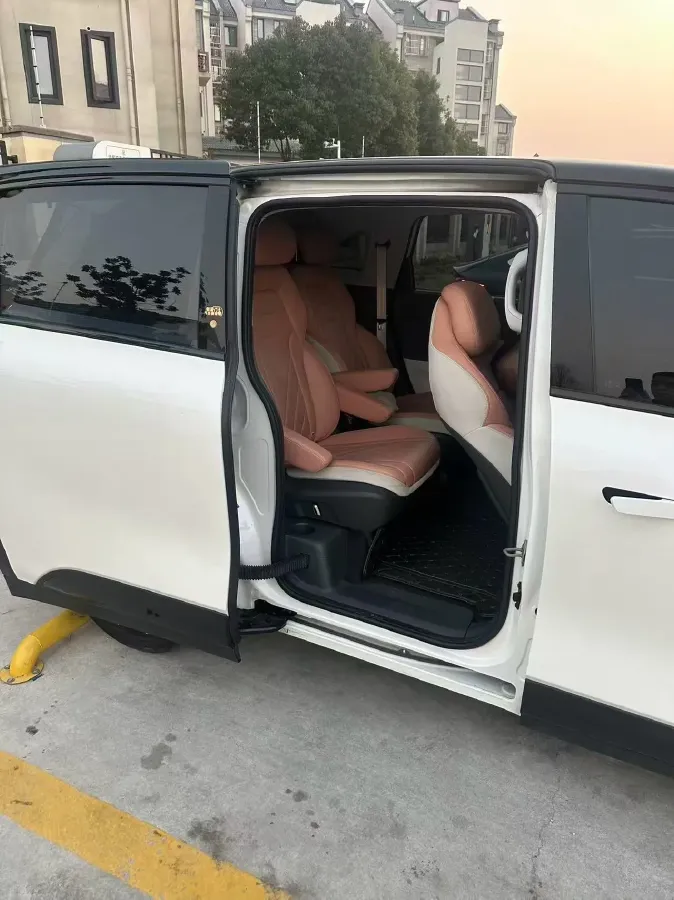 2023 JAC T8 2.0T 170HP L4 8AT,autocango,china used car exporter,china ev exporter,chinese used car exporter,chinese used ev exporter