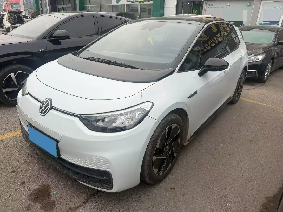 2023 Volkswagen ID.3 BEV 52.8KWH