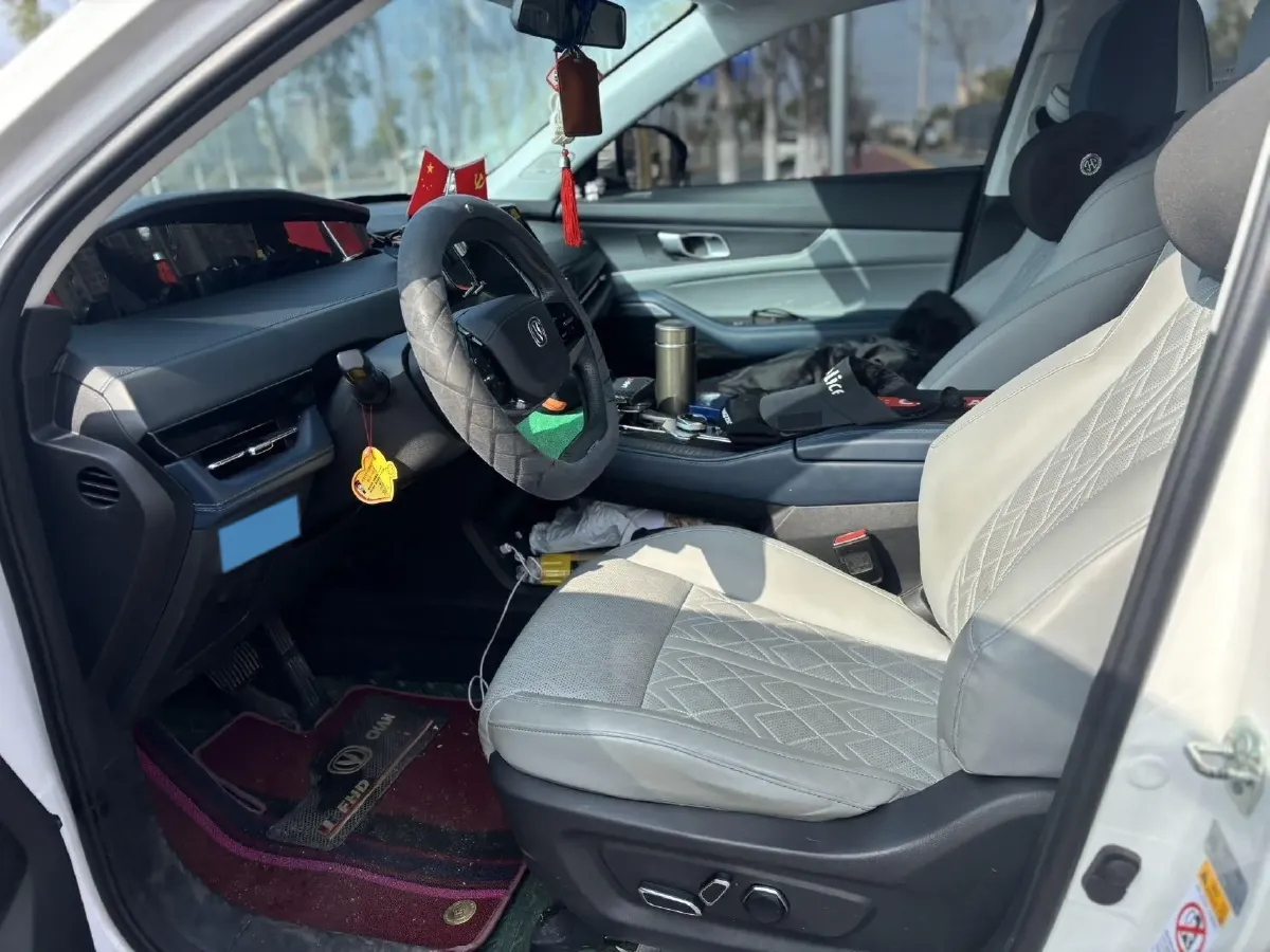 2022 ChangAn UNI-K iDD 1.5T 170HP L4 6TCT PHEV 30.74KWH,autocango,china used car exporter,china ev exporter,chinese used car exporter,chinese used ev exporter