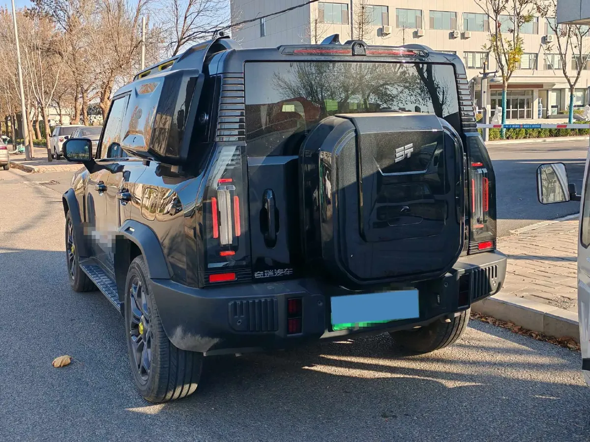 2024 Jetour ShanHai TravellerC-DM 1.5T 156HP L4 3DHT PHEV 43.24KWH,autocango,china used car exporter,china ev exporter,chinese used car exporter,chinese used ev exporter