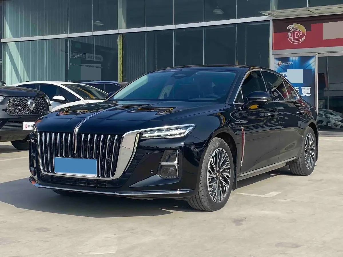 2024 HongQi H5 2.0T 224HP L4 8AT
