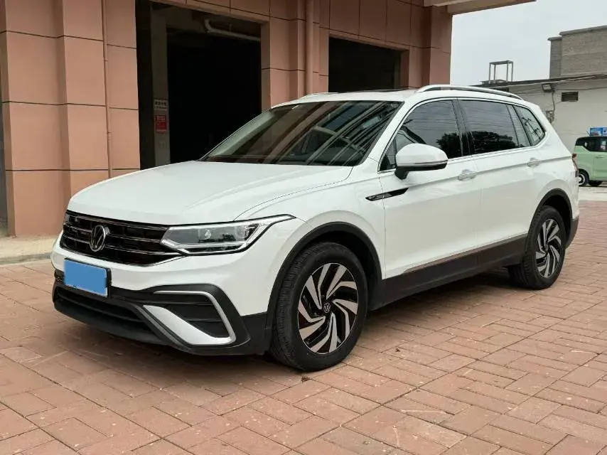 2023 Volkswagen Tiguan L 1.5T 160HP L4 7DCT