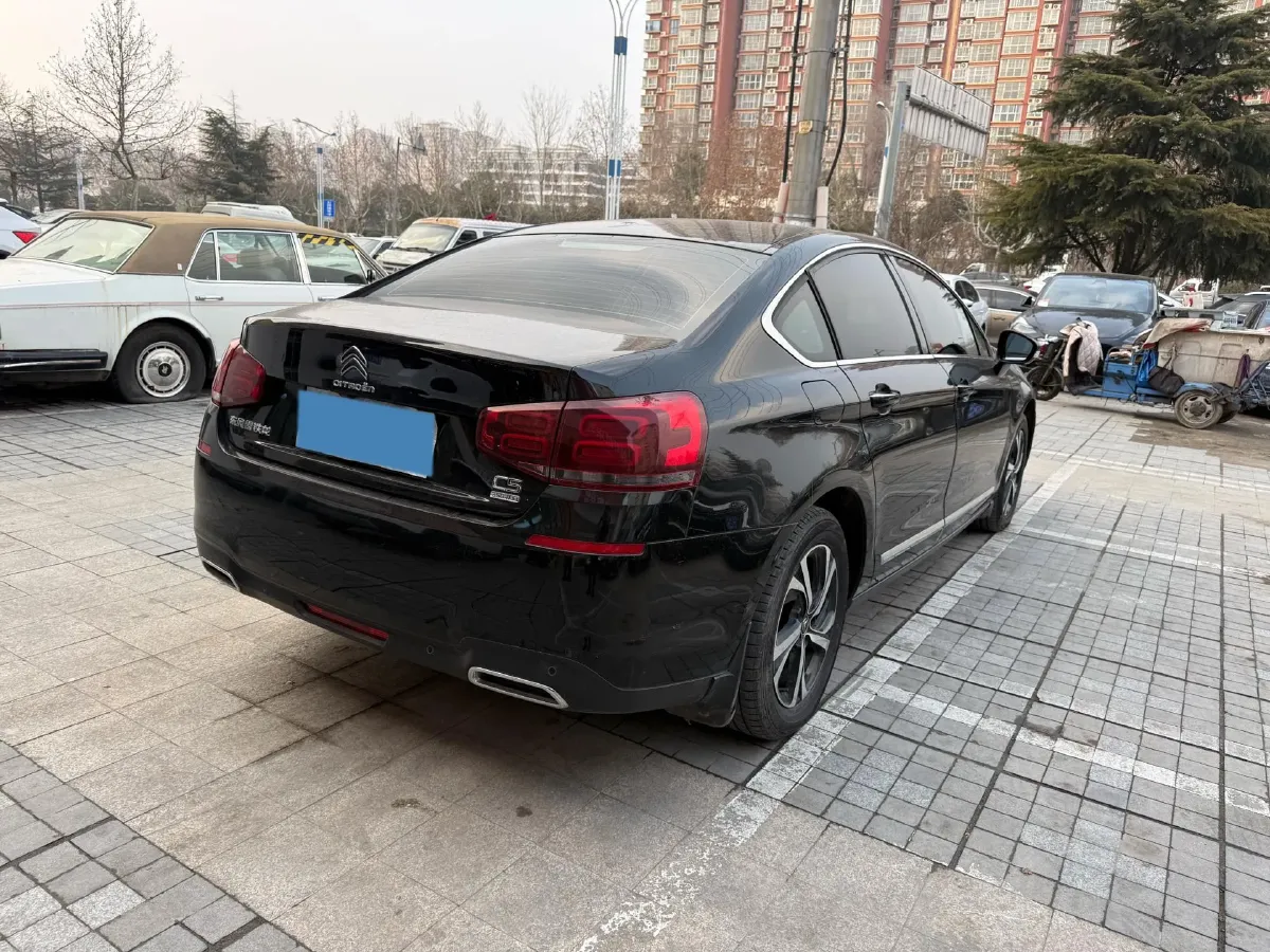 2017 Citroen C5 1.6T 167HP L4 6AT,autocango,china used car exporter,china ev exporter,chinese used car exporter,chinese used ev exporter