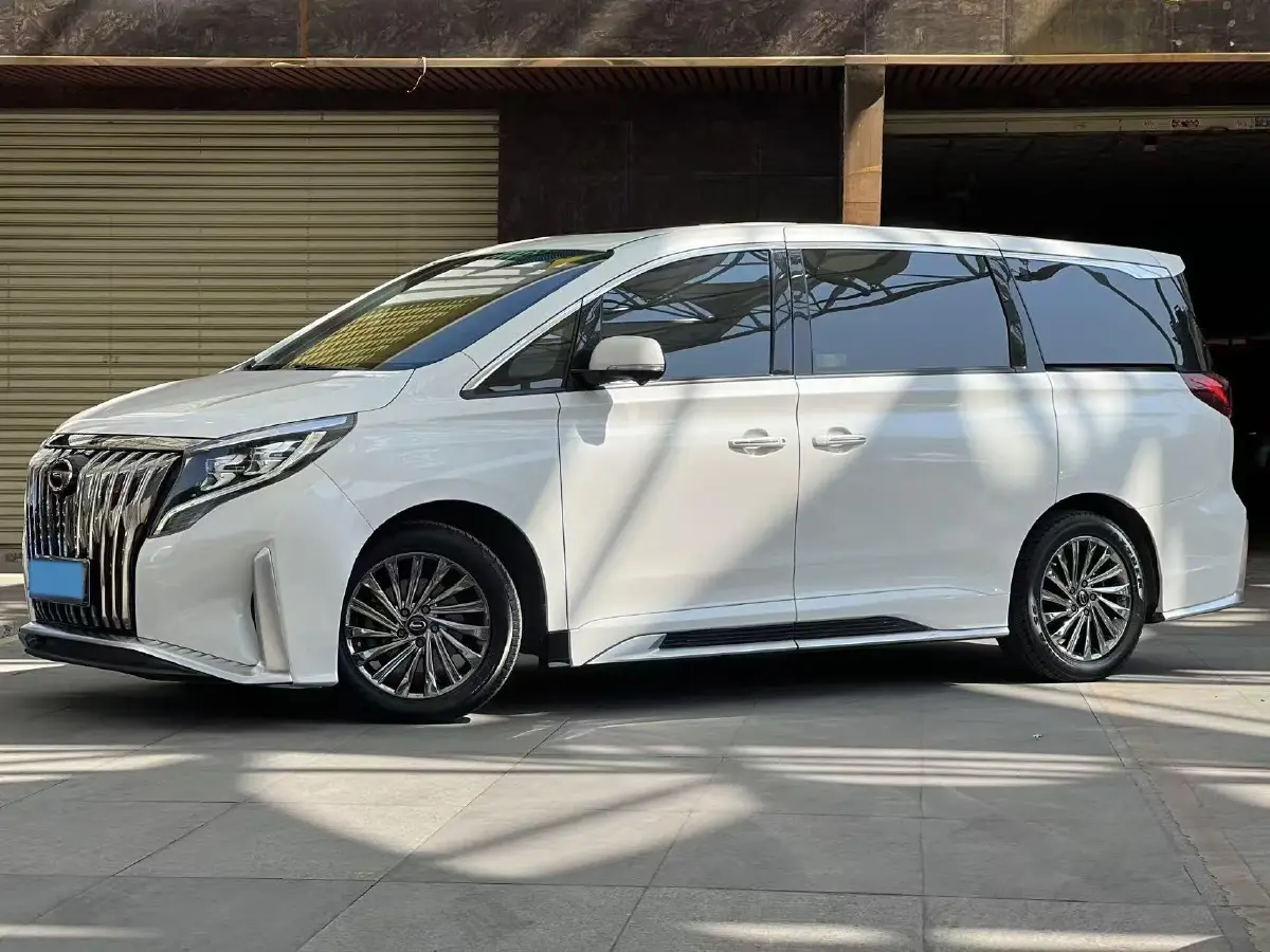 2021 GAC Trumpchi M8 2.0T 252HP L4 8AT