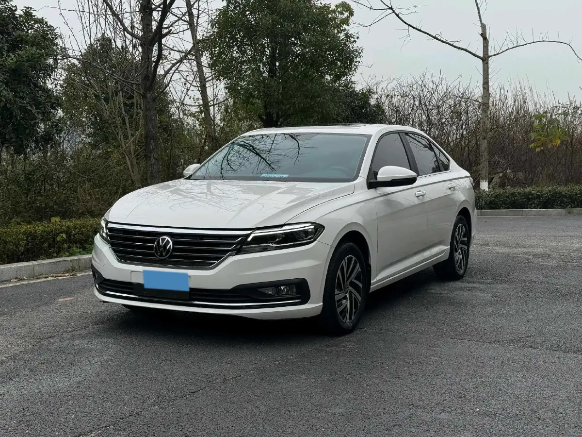 2022 Volkswagen T-Roc 1.4T 150HP L4 7DCT