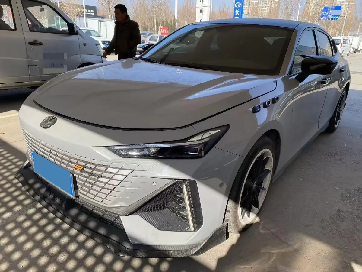 2022 ChangAn UNI-V 1.5T 188HP L4 7DCT