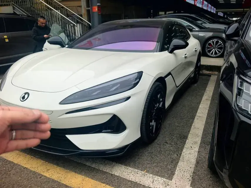 2024 Denza DenzaZ9GT 2.0T 207HP L4 E-CVT PHEV 38.5KWH