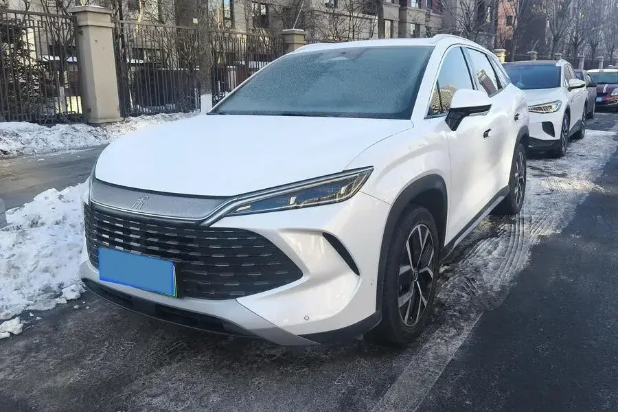 2024 BYD SongL DM-i 1.5L 101HP L4 E-CVT PHEV 26.6KWH