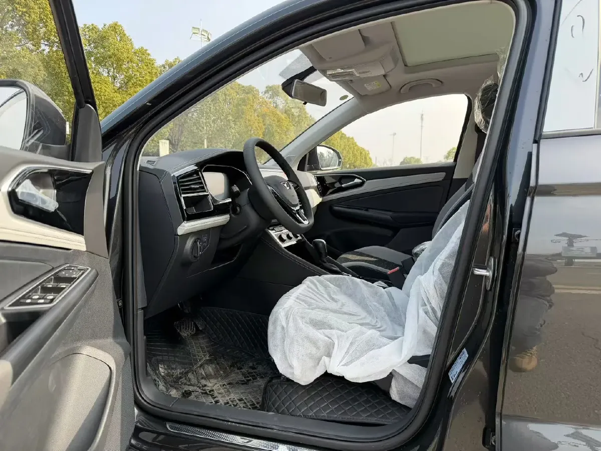 2024 Jetta VS7 1.4T 150HP L4 6AT,autocango,china used car exporter,china ev exporter,chinese used car exporter,chinese used ev exporter