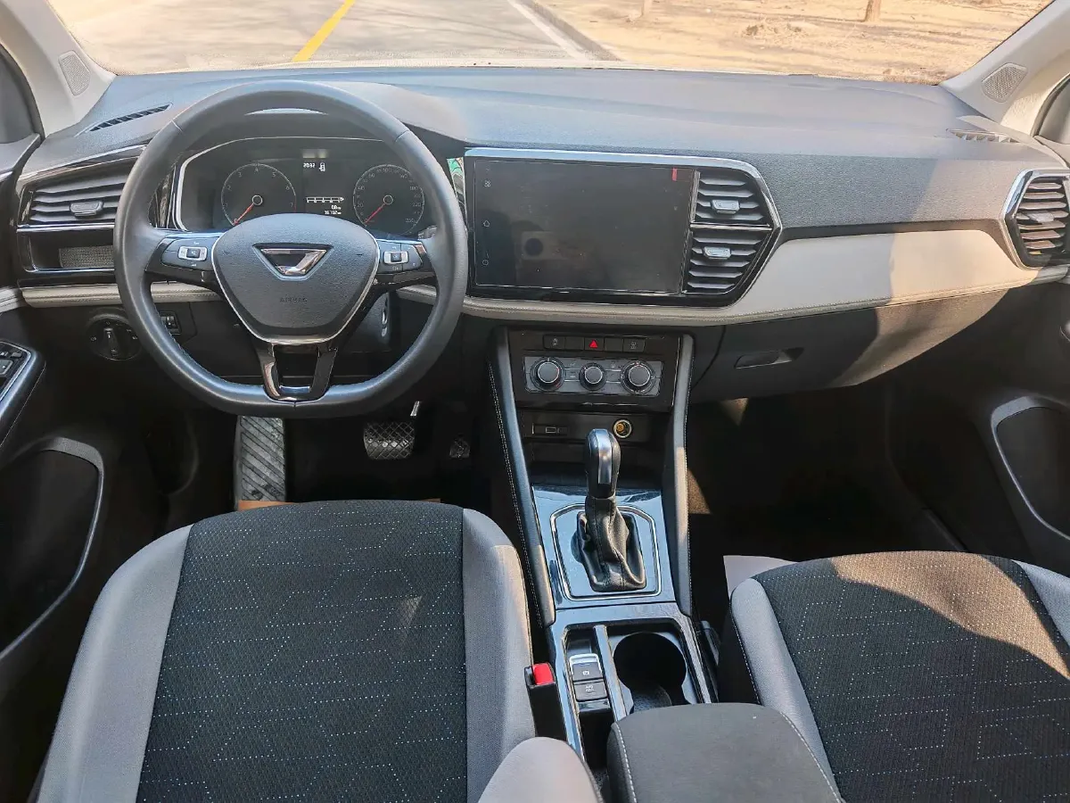 2022 Jetta VS5 1.4T 150HP L4 6AT,autocango,china used car exporter,china ev exporter,chinese used car exporter,chinese used ev exporter