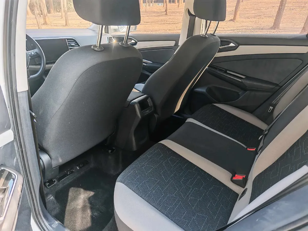 2022 Jetta VS5 1.4T 150HP L4 6AT,autocango,china used car exporter,china ev exporter,chinese used car exporter,chinese used ev exporter