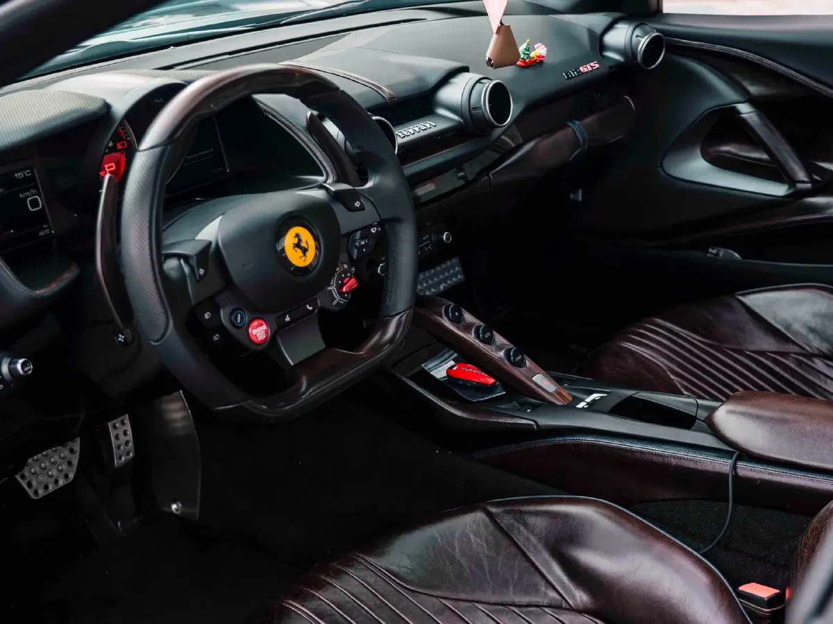 2020 Ferrari 812 6.5L 800HP V12 7DCT,autocango,china used car exporter,china ev exporter,chinese used car exporter,chinese used ev exporter