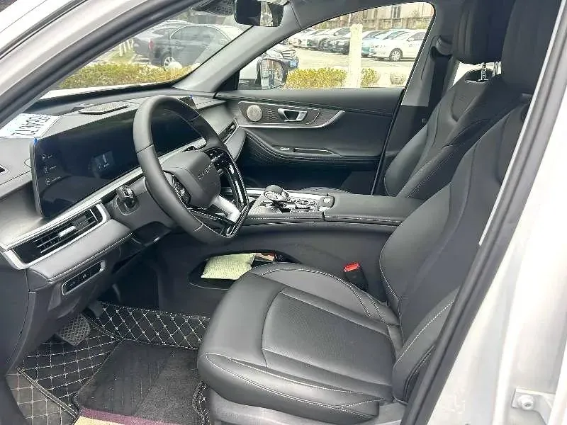 2025 Chery Tiggo 8 PRO 1.6T 197HP L4 7DCT,autocango,china used car exporter,china ev exporter,chinese used car exporter,chinese used ev exporter