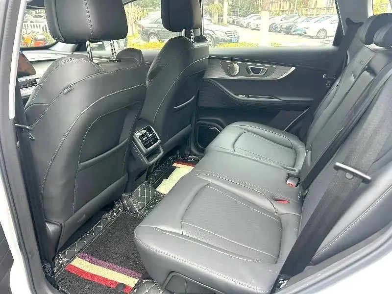 2025 Chery Tiggo 8 PRO 1.6T 197HP L4 7DCT,autocango,china used car exporter,china ev exporter,chinese used car exporter,chinese used ev exporter