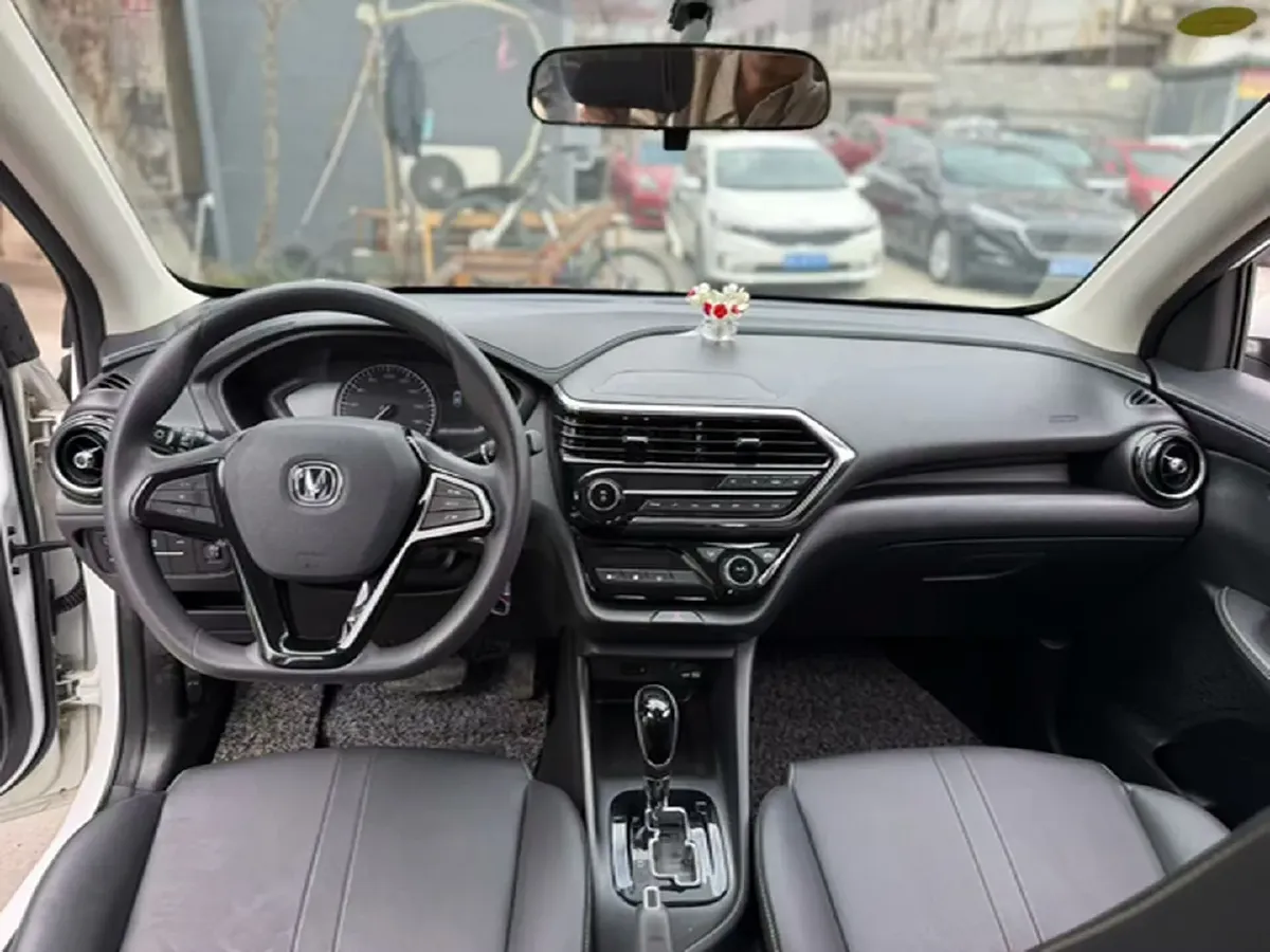2019 ChangAn Alsvin 1.5L 107HP L4 5DCT,autocango,china used car exporter,china ev exporter,chinese used car exporter,chinese used ev exporter