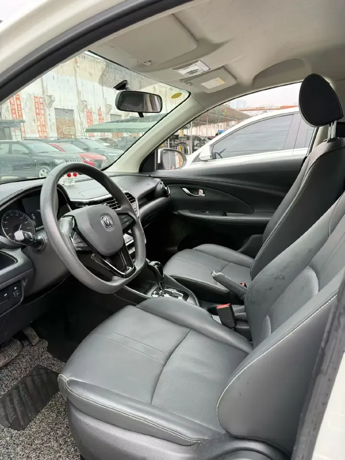 2019 ChangAn Alsvin 1.5L 107HP L4 5DCT,autocango,china used car exporter,china ev exporter,chinese used car exporter,chinese used ev exporter