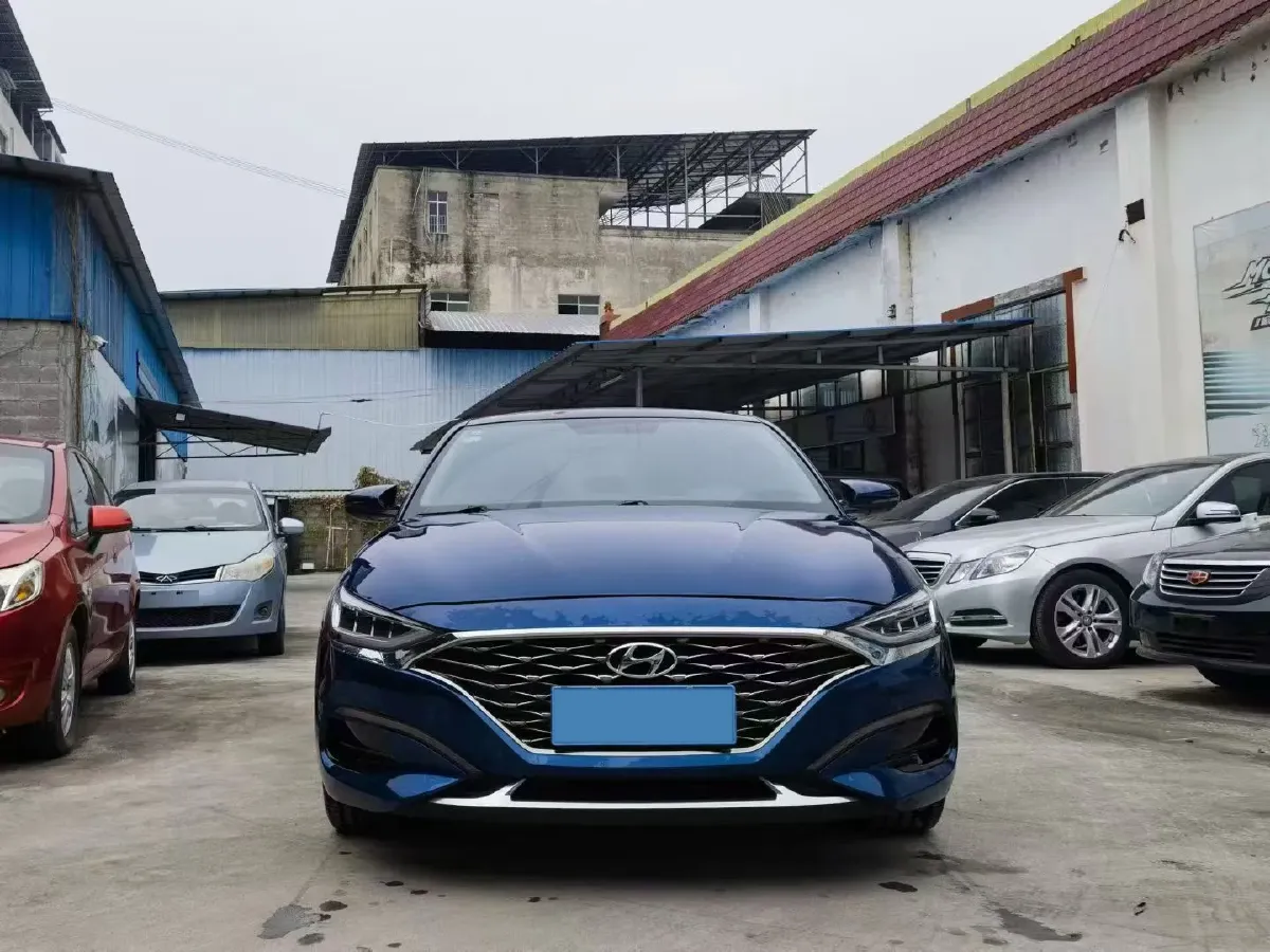 2019 Hyundai La Festa 1.6T 204HP L4 7DCT,autocango,china used car exporter,china ev exporter,chinese used car exporter,chinese used ev exporter