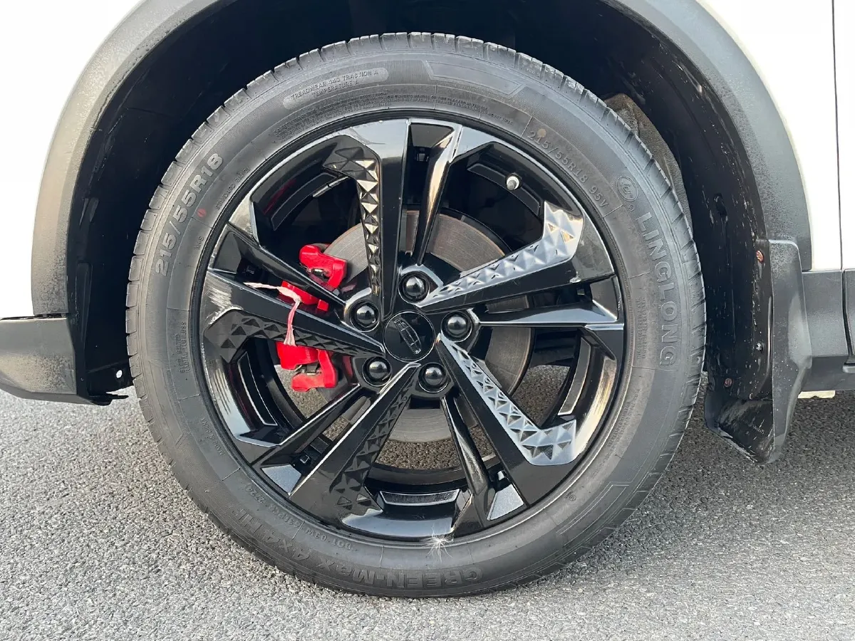 2022 Geely Coolray 1.5T 181HP L4 7DCT,autocango,china used car exporter,china ev exporter,chinese used car exporter,chinese used ev exporter