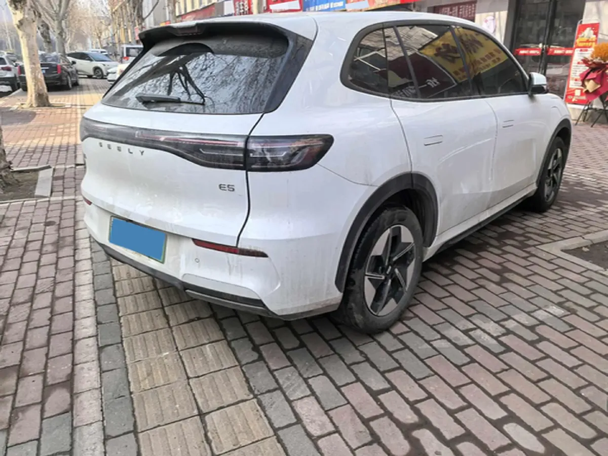 2024 LanDian E5 1.5L 110HP L4 E-CVT PHEV 17.52KWH,autocango,china used car exporter,china ev exporter,chinese used car exporter,chinese used ev exporter