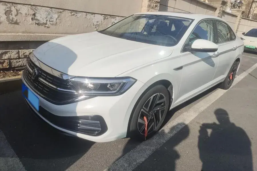 2023 Volkswagen Sagitar 1.4T 150HP L4 7DCT