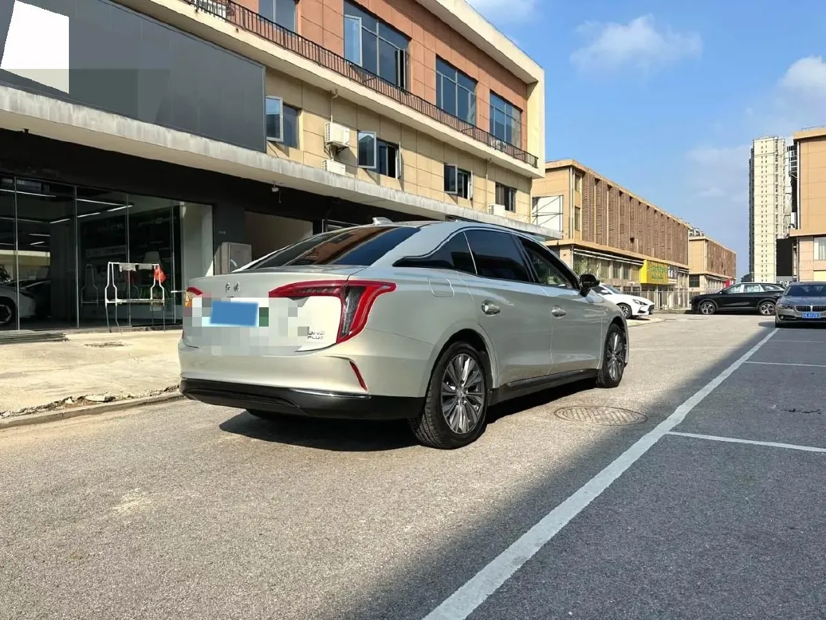 2024 HongQi E-QM5 BEV 72KWH,autocango,china used car exporter,china ev exporter,chinese used car exporter,chinese used ev exporter