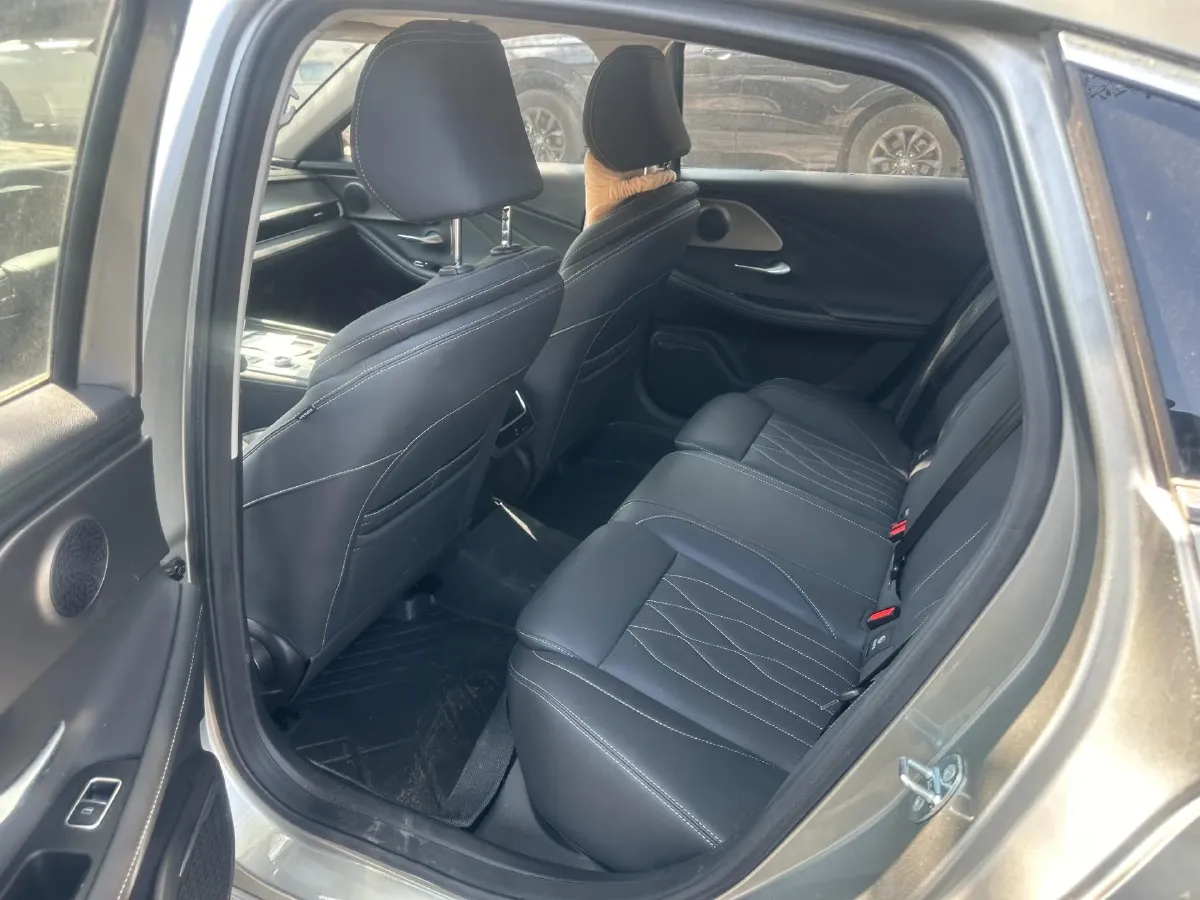 2024 Chery Arrizo 8 1.6T 197HP L4 7DCT,autocango,china used car exporter,china ev exporter,chinese used car exporter,chinese used ev exporter