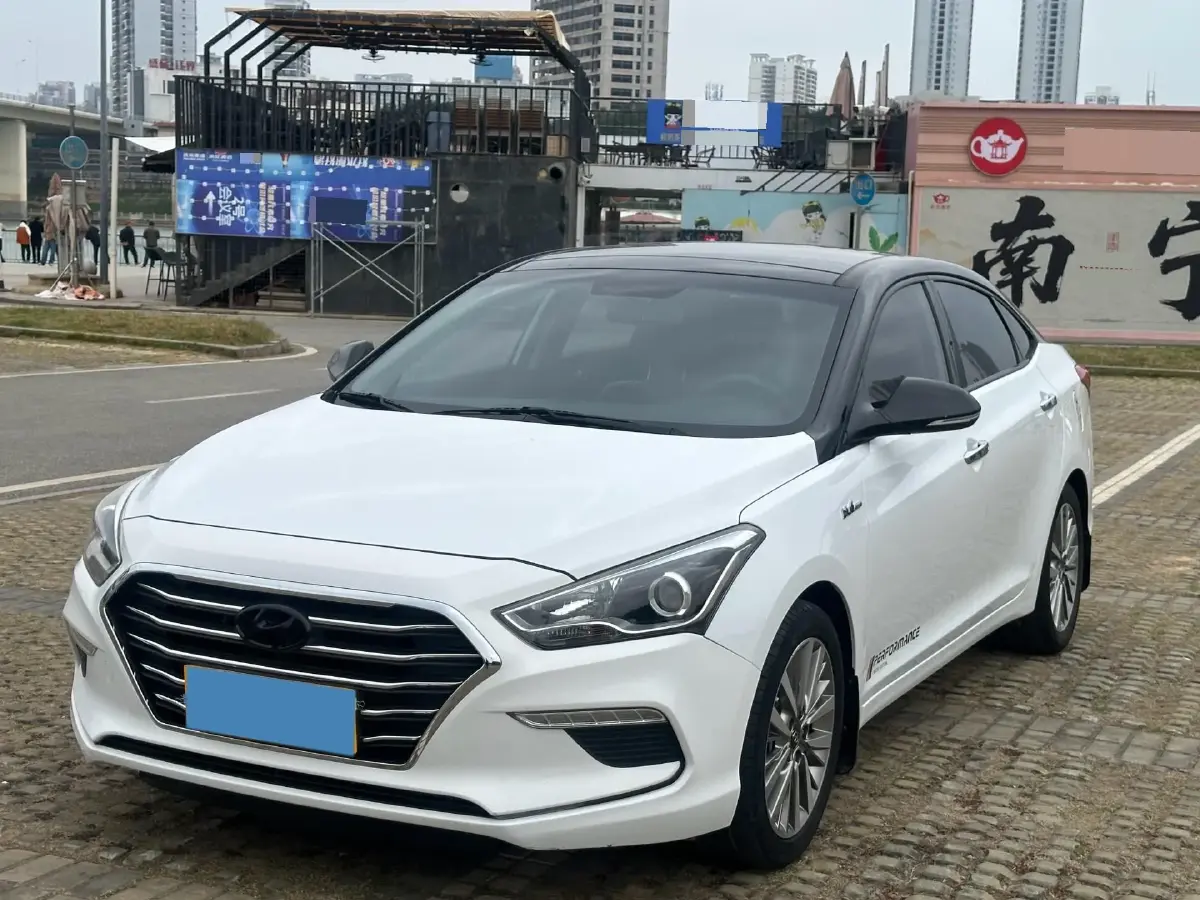 2017 Hyundai Mistra 1.6T 175HP L4 7DCT