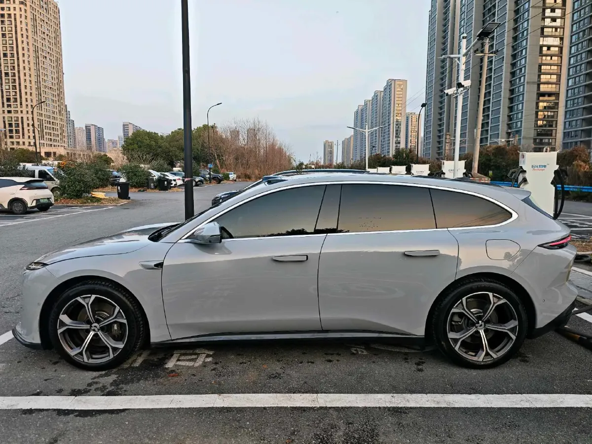 2024 NIO ET5T BEV 75KWH,autocango,china used car exporter,china ev exporter,chinese used car exporter,chinese used ev exporter