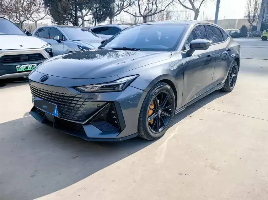 2022 ChangAn UNI-V 1.5T 188HP L4 7DCT