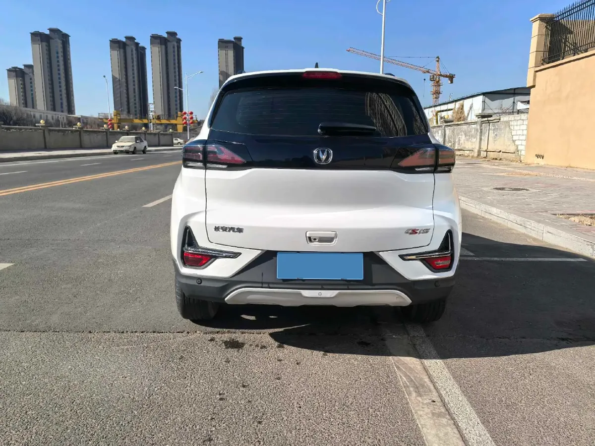 2021 ChangAn CS15 1.5L 107HP L4 5DCT,autocango,china used car exporter,china ev exporter,chinese used car exporter,chinese used ev exporter