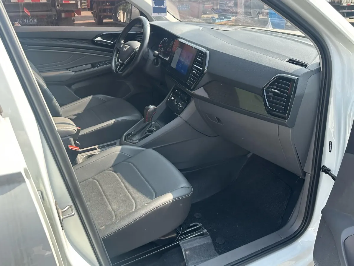 2020 Jetta VS7 1.4T 150HP L4 6AT,autocango,china used car exporter,china ev exporter,chinese used car exporter,chinese used ev exporter