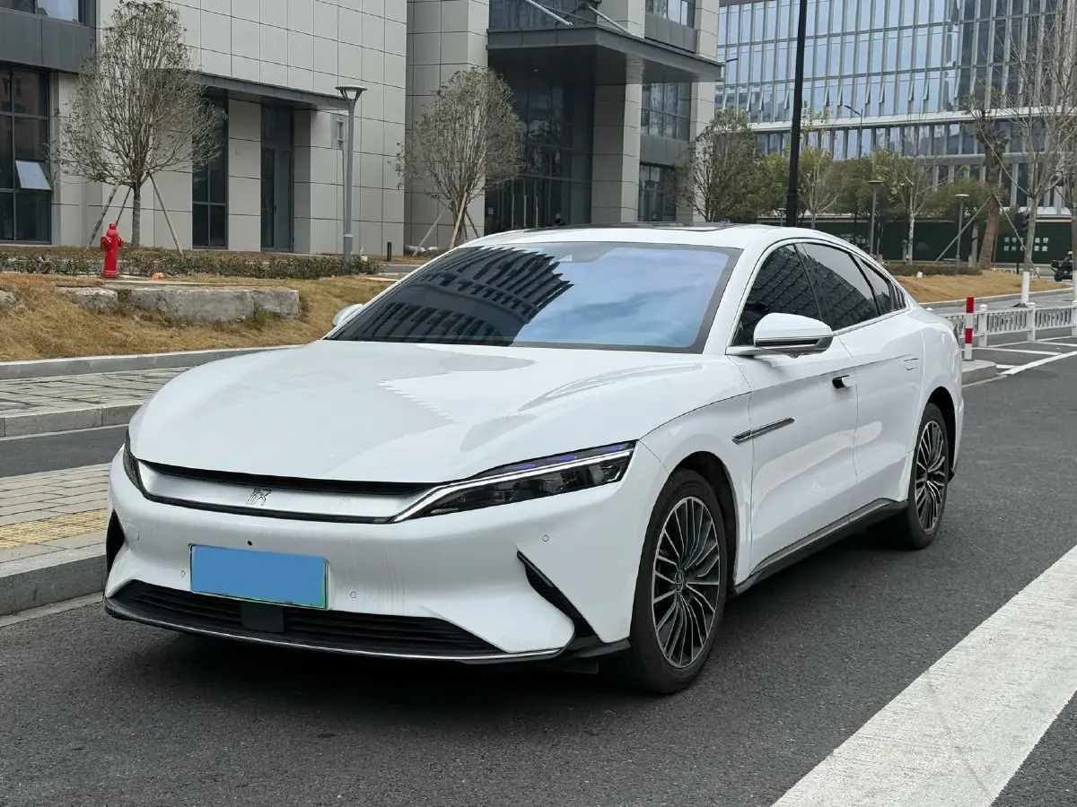 2020 Lincoln MKZ 2.0T 196HP L4 6AT