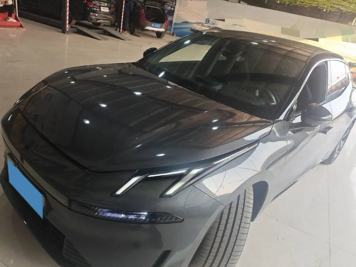 2024 LYNK&CO 07 EM-P 1.5T 163HP L4 3DHT PHEV 18.99KWH