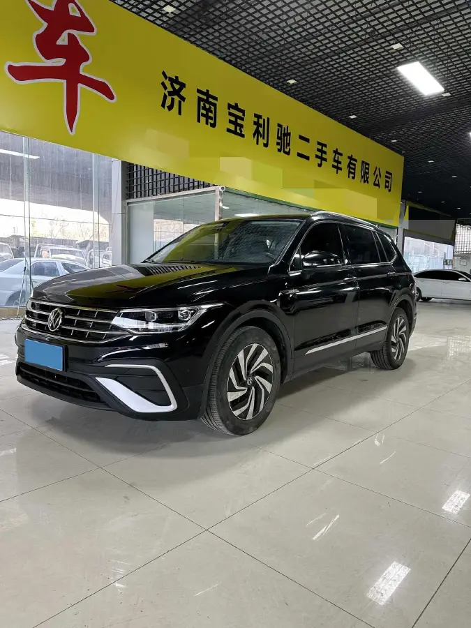 2023 Volkswagen Tiguan L 2.0T 186HP L4 7DCT
