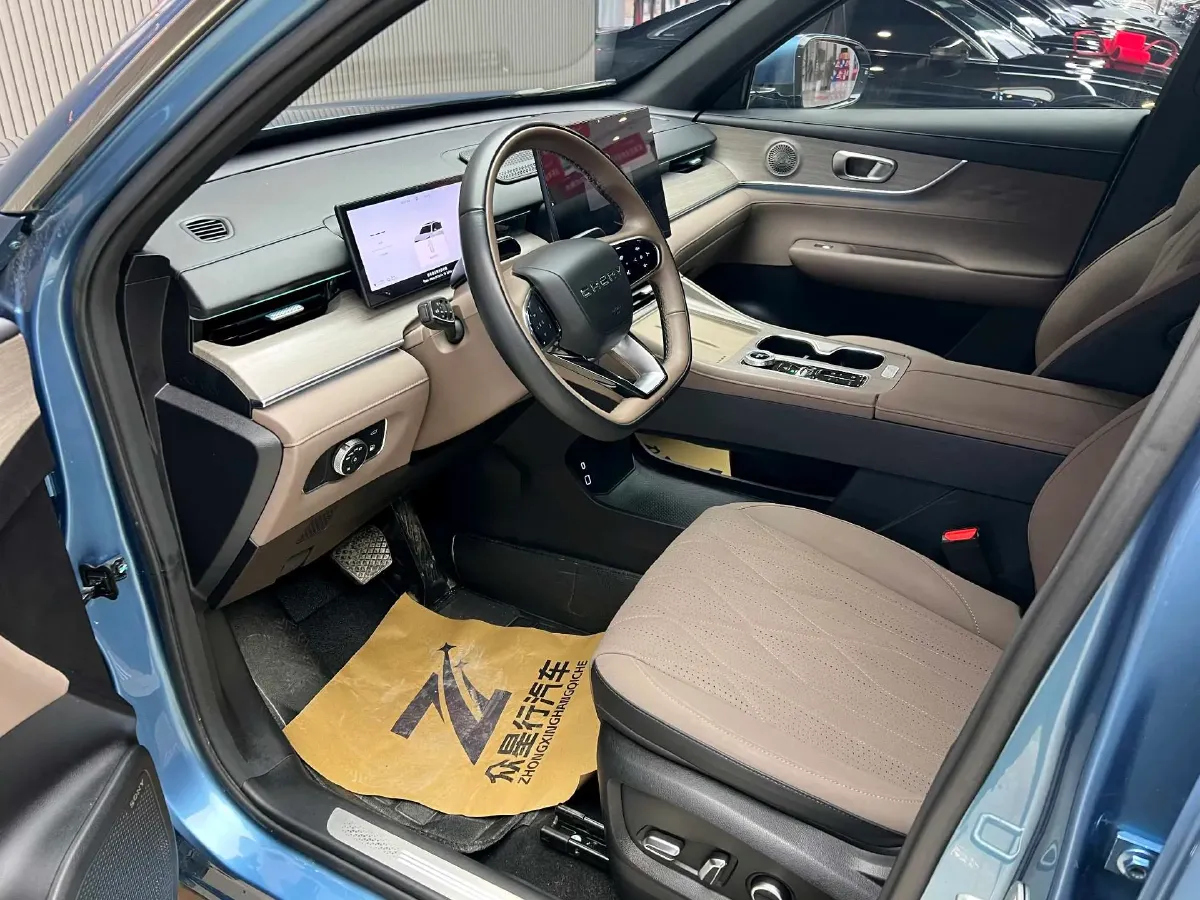 2025 Chery Tiggo8 PLUS C-DM 1.5T 156HP L4 1DHT PHEV,autocango,china used car exporter,china ev exporter,chinese used car exporter,chinese used ev exporter