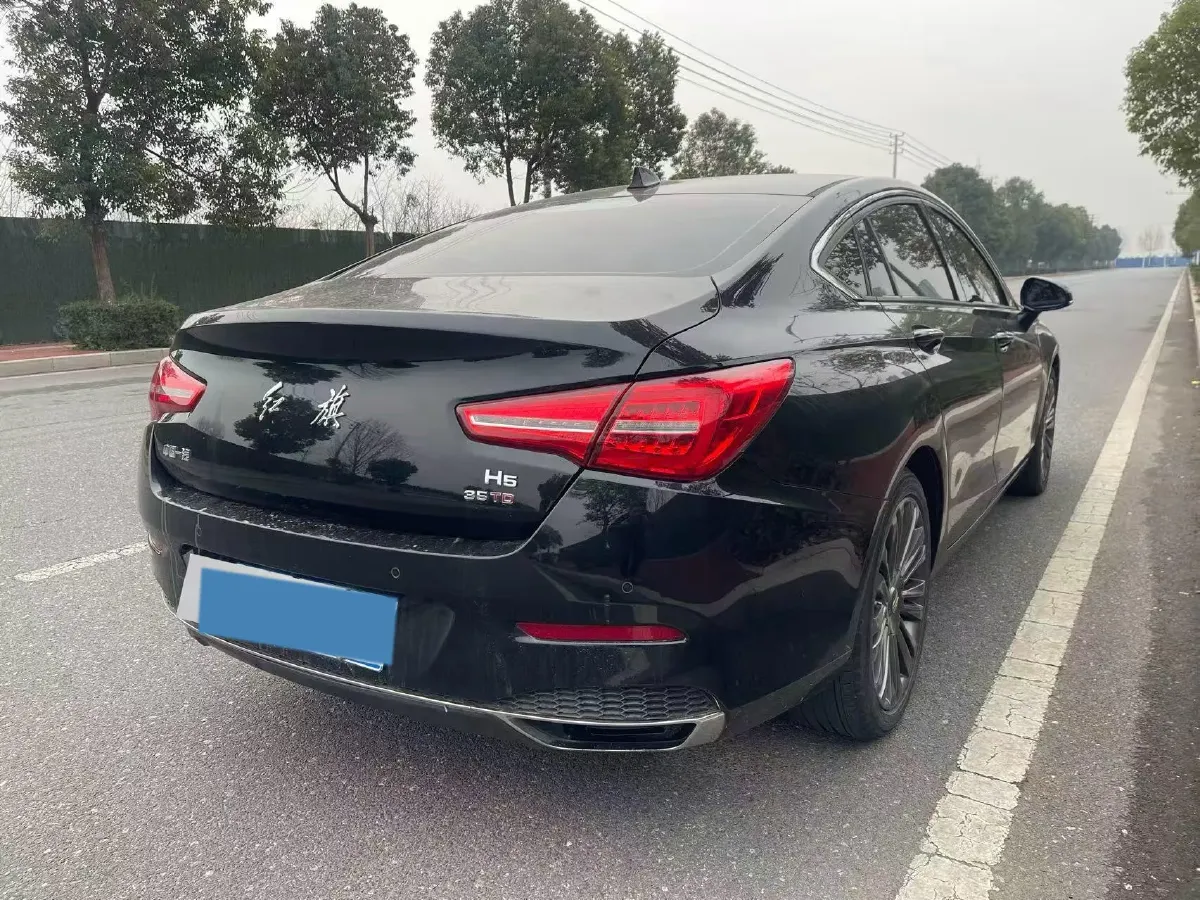 2020 HongQi H5 1.8T 197HP L4 6AT,autocango,china used car exporter,china ev exporter,chinese used car exporter,chinese used ev exporter
