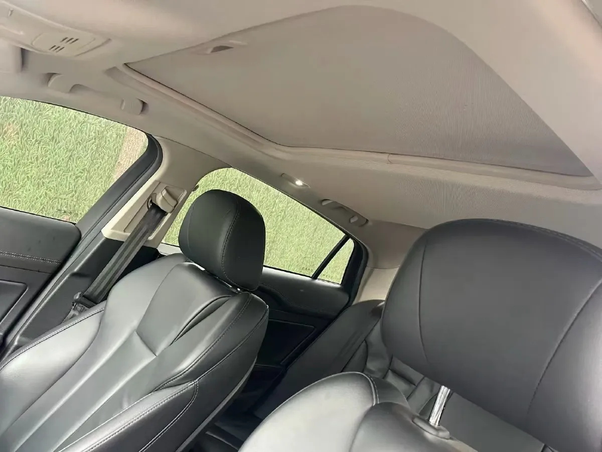 2020 HongQi H5 1.8T 197HP L4 6AT,autocango,china used car exporter,china ev exporter,chinese used car exporter,chinese used ev exporter