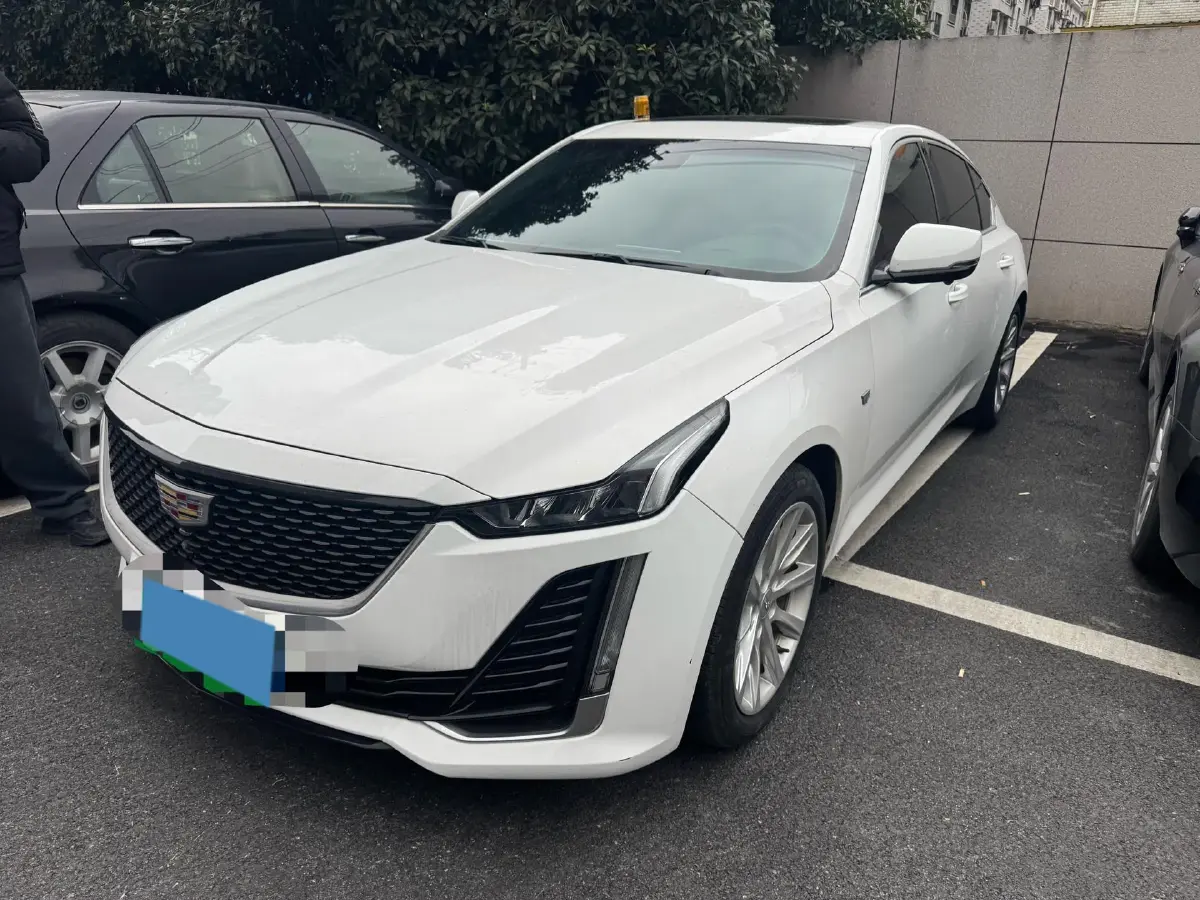 2020 Cadillac CT5 2.0T 241HP L4 10AT