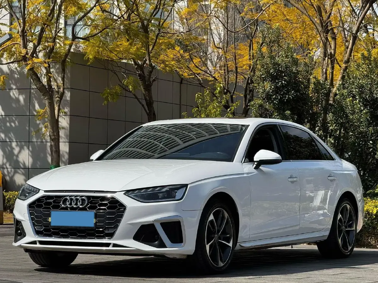 2020 Audi A4L 2.0T 190HP L4 7DCT