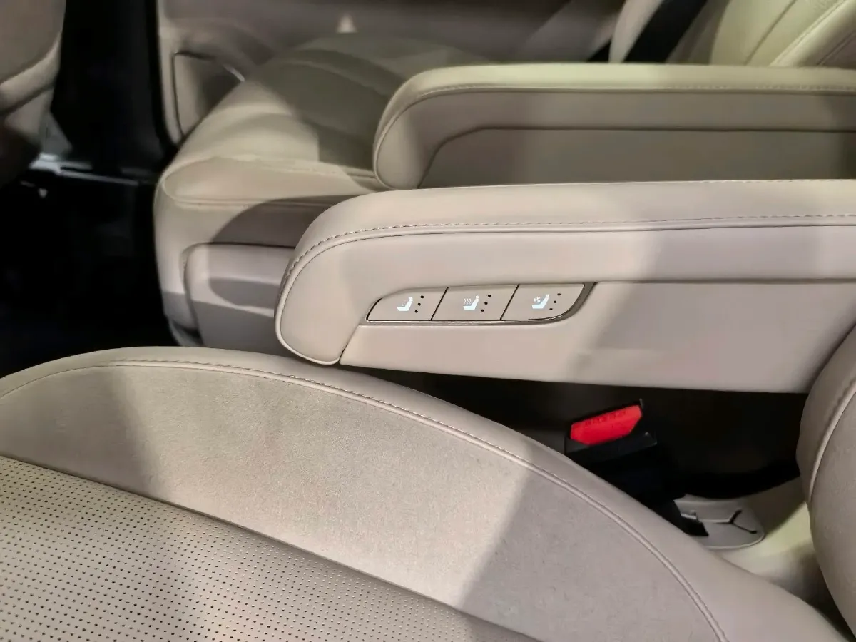 2025 Jetour ShanHai L9 1.5T 156HP L4 2DHT PHEV,autocango,china used car exporter,china ev exporter,chinese used car exporter,chinese used ev exporter