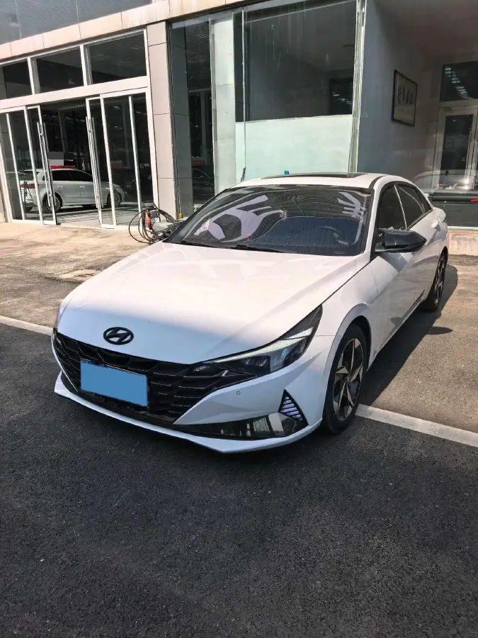2021 Hyundai Elantra 1.5L 115HP L4 CVT