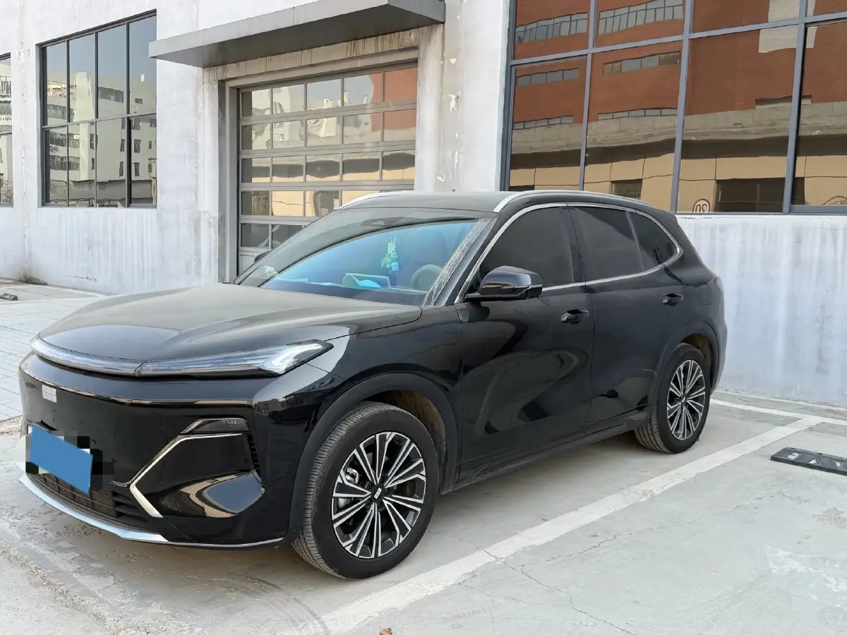 2025 BYD Sea Lion 05 DM-i 1.5L 101HP L4 E-CVT PHEV 18.3KWH