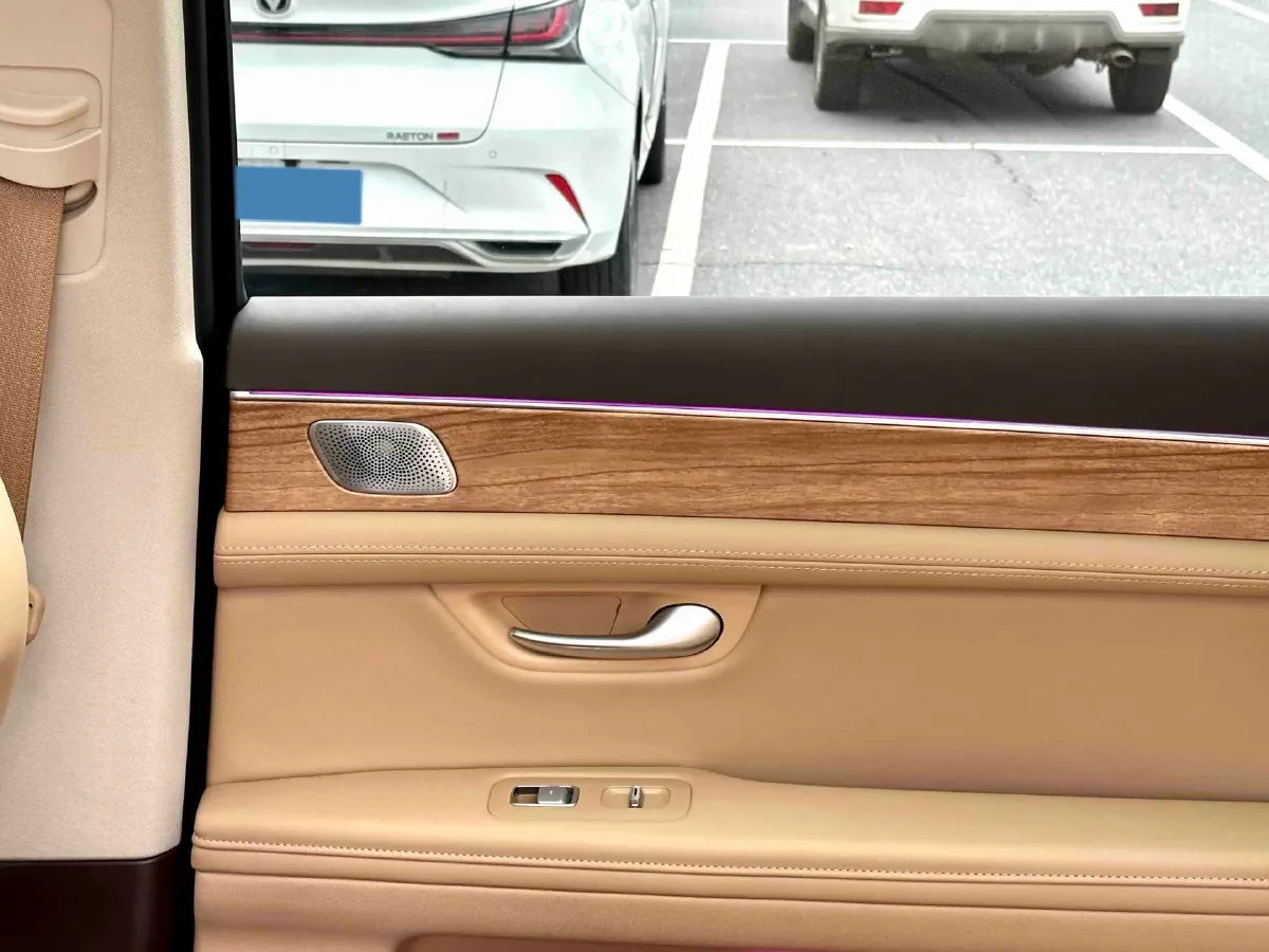 2024 Jaguar E-PACE 1.5T 200HP L3 8AT,autocango,china used car exporter,china ev exporter,chinese used car exporter,chinese used ev exporter