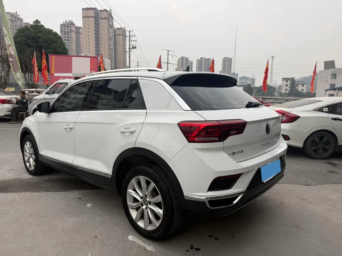 2022 Volkswagen T-Roc 1.4T 150HP L4 7DCT,autocango,china used car exporter,china ev exporter,chinese used car exporter,chinese used ev exporter